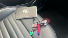 MG Hs 1.5 T-GDI Exclusive 5dr DCT Petrol Hatchback